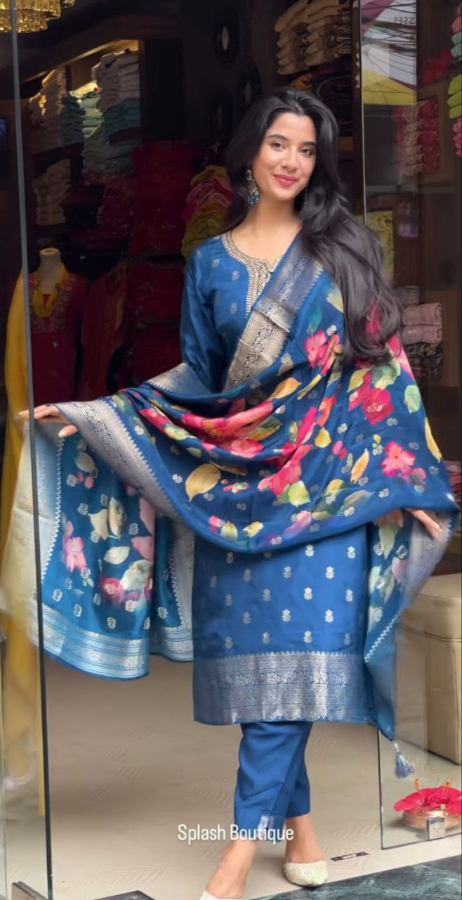 NEW LUXURYS BLUE BATIK SUIT SET