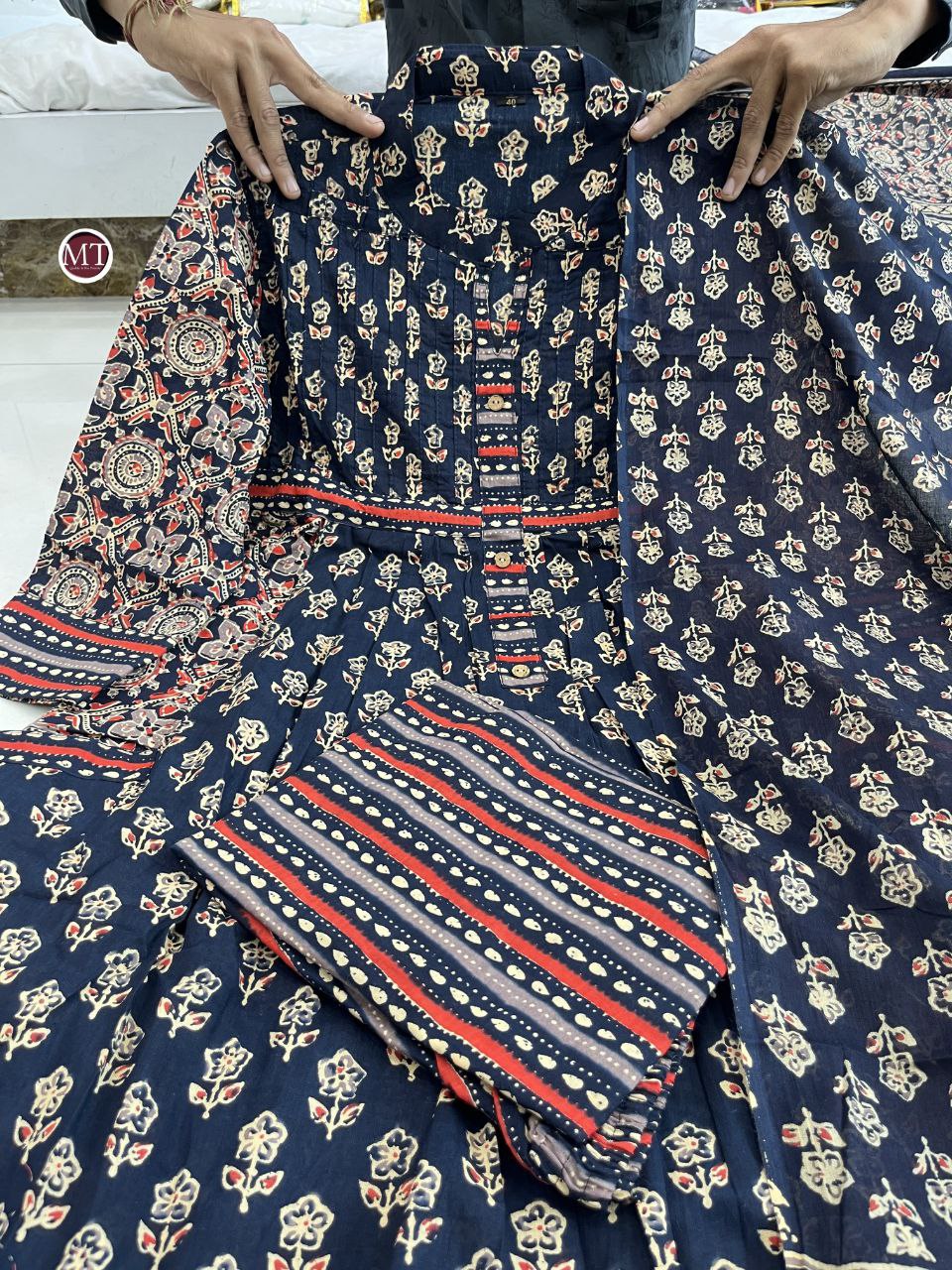 New Super Pure Cotton Pocket Suit Set